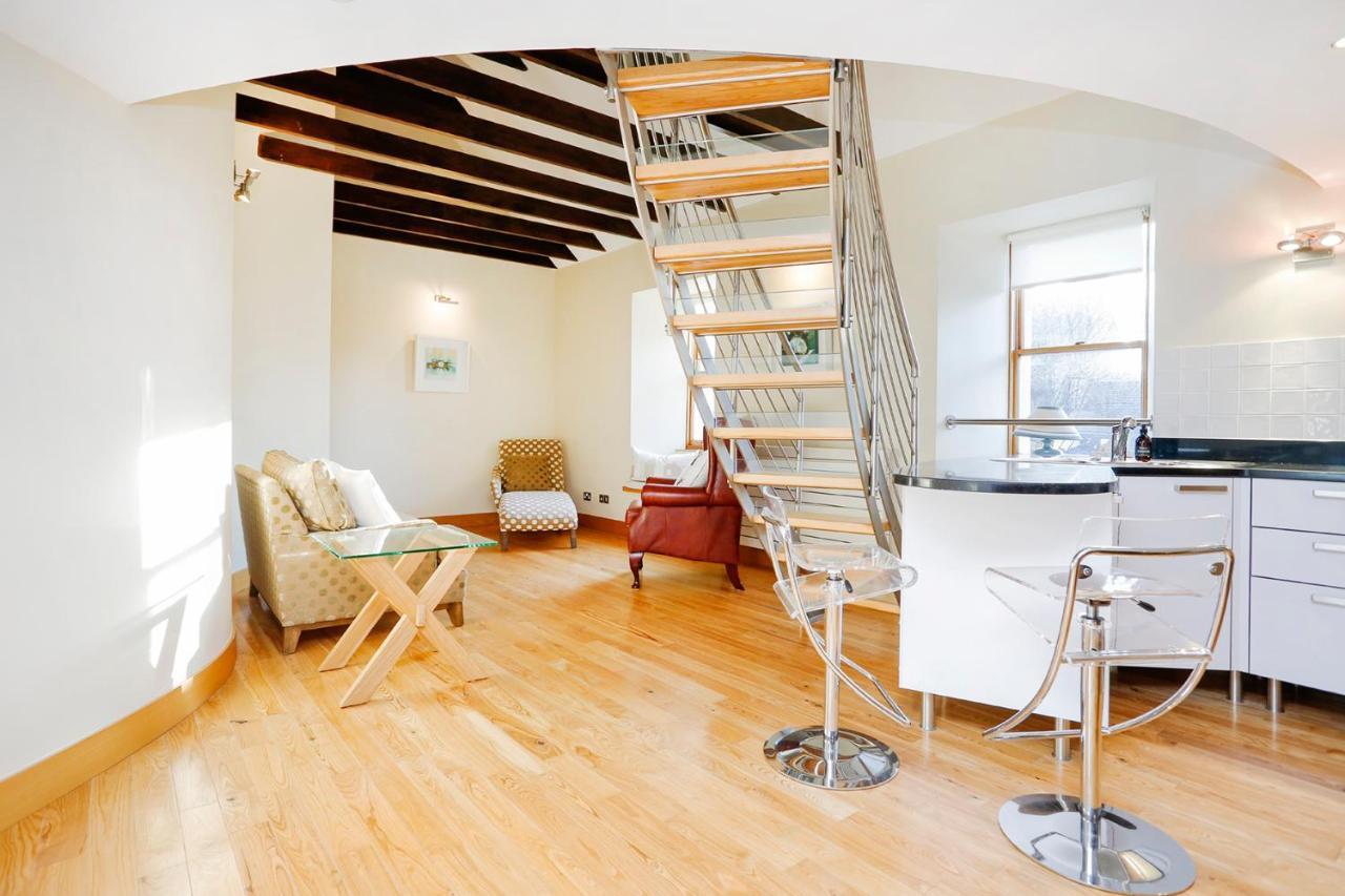 Joivy Unique Mezzanine Apartment In St Andrews St. Andrews Exterior photo